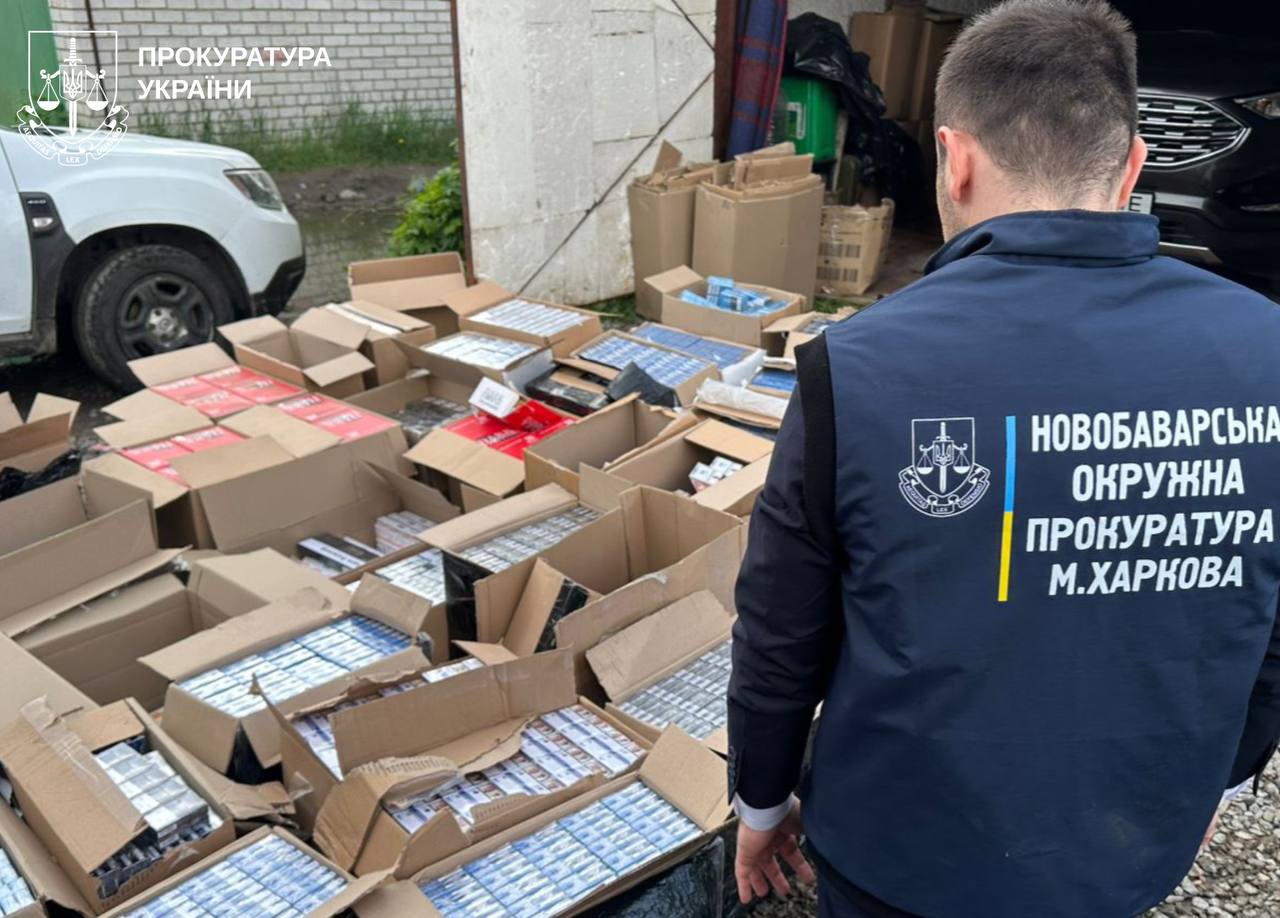 Новини Харкова: викрито підпільне виробництво тютюну та вейпів